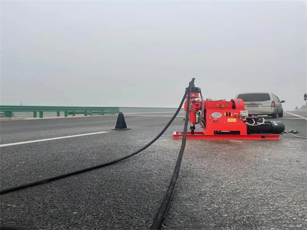 平山马路路基路面开裂下沉注浆加固灌浆